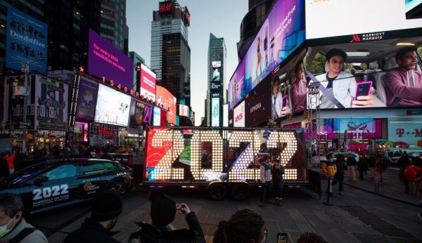2022艺术灯光装置亮相美国纽约时报广场